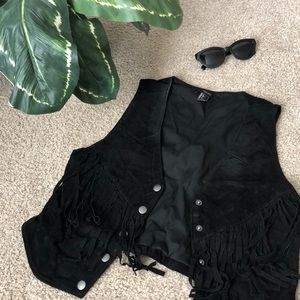✨FESTIVAL BLACK BOHO FRINGE LEATHER VEST✨